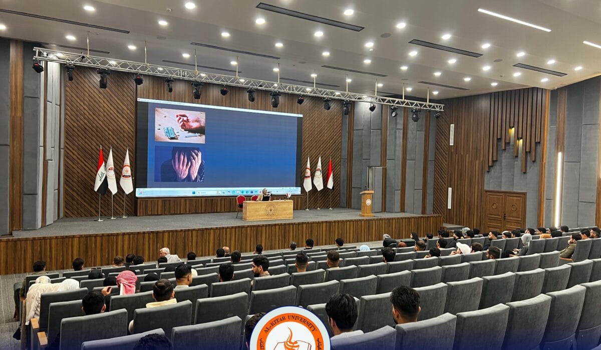 “ورشة في جامعة الكتاب بعنوان “المخدرات: خطر يهدد المجتمع”