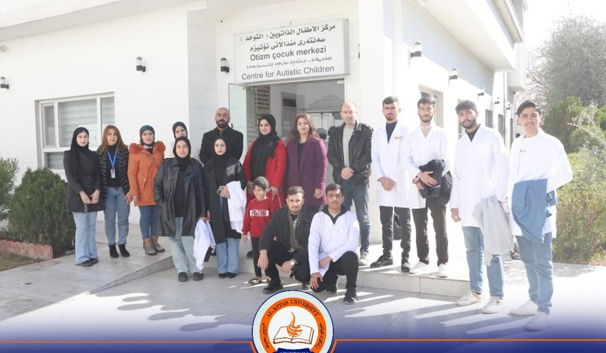 كلية الصيدلة في جامعة الكتاب تنظم زيارة لمركز التوحد في مستشفى الأطفال – كركوك