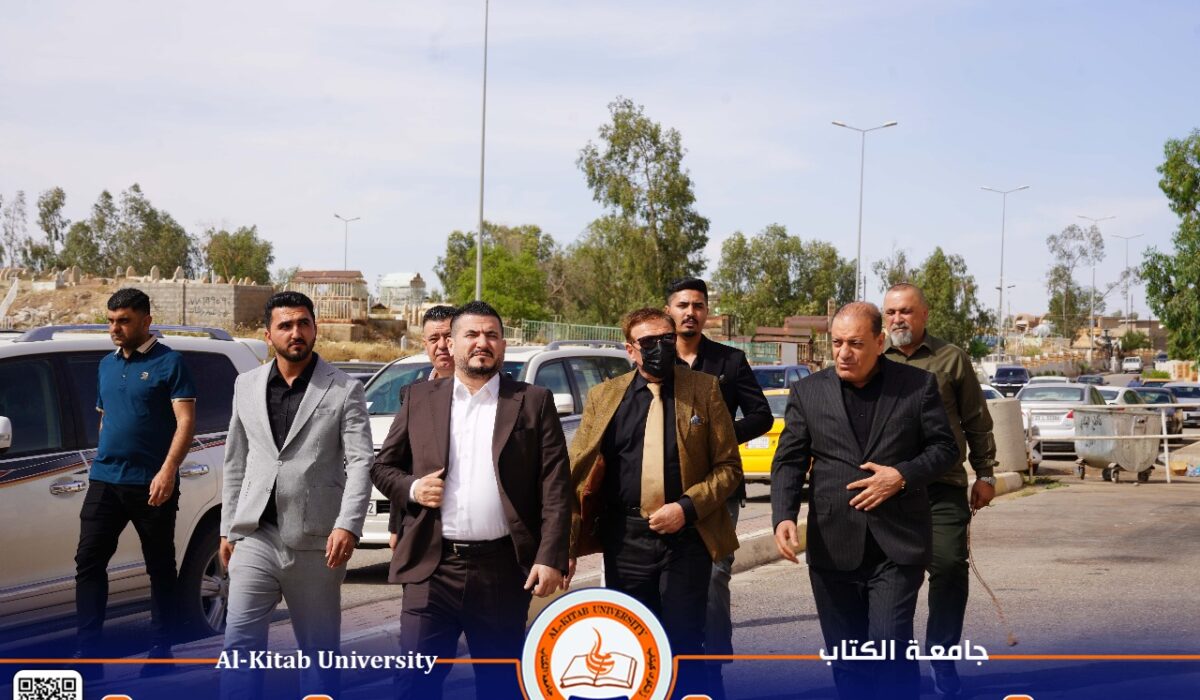 وفد من جامعة الكتاب يحضر مراسيم عزاء طالبين توفيا بحادث سير
