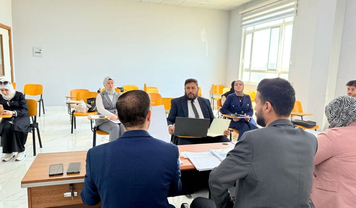 عرض الأربعاء: مشاريع تخرج طلبة كلية التربية بحضور الهيئة التدريسية