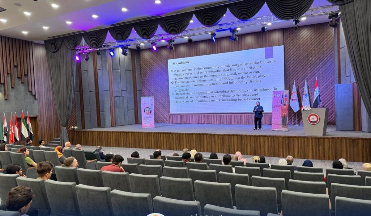 كلية طب الاسنان بجامعة الكتاب تُنظم ندوة علمية توعوية عن سرطان الثدي
