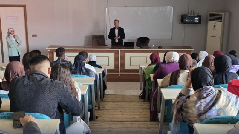 ندوة-طرق زيادة وعي المجتمع في مواجهة ظاهرة الادمان