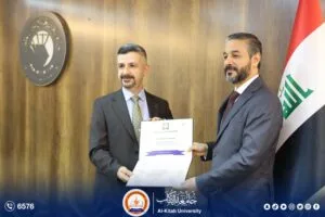 Read more about the article معالي وزير التعليم العالي والبحث العلمي يُكرّم المعاون العلمي بكلية الصيدلة في جامعة الكتاب