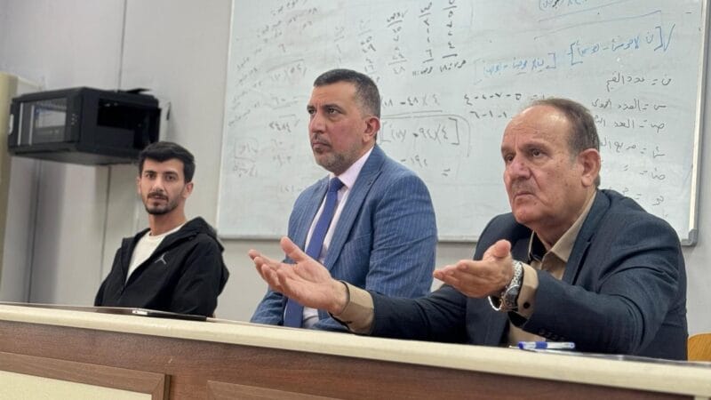 Dean of the College of Education Meets First-Year Students to Discuss Academic and Extracurricular Opportunities